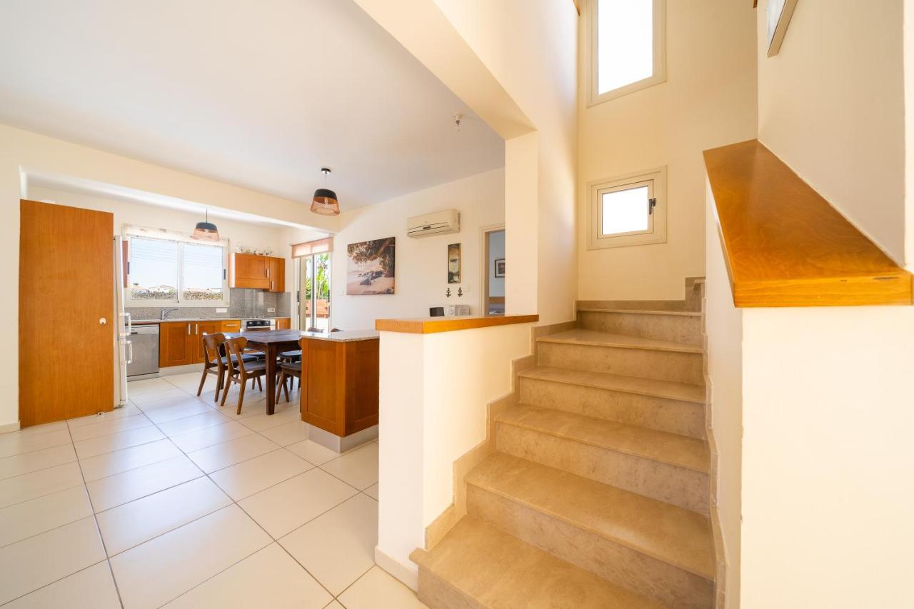 Atlantica 4 Bedroom Villa Near The Beach Protaras Exterior photo
